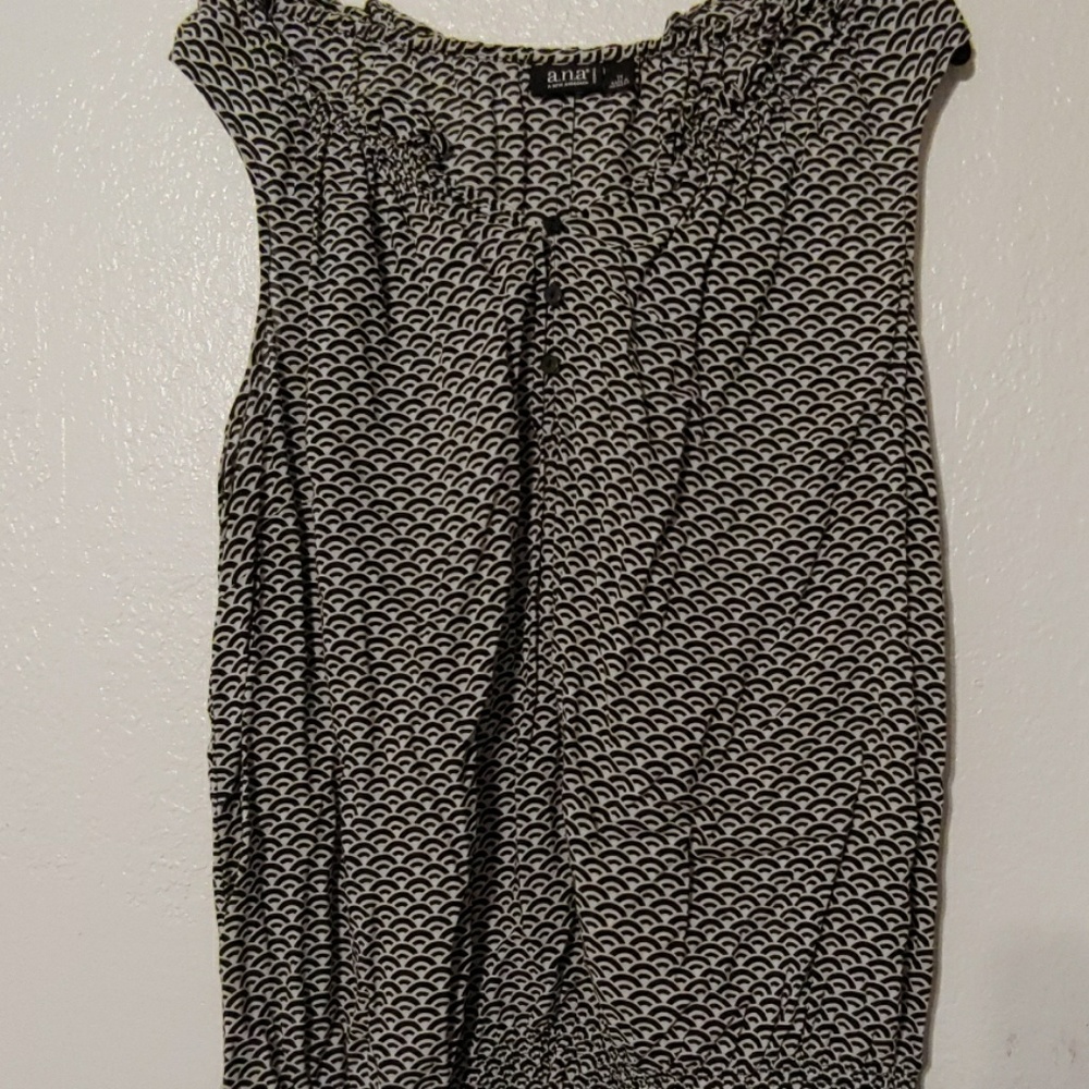 Ladies black and white top